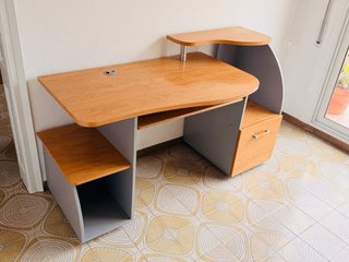 MESA DE ORDENADOR ESQUINERA CON CAJÓN Y BANDEJA