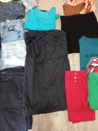 Lote Ropa Mujer: Vaqueros, pantalones,faldas,