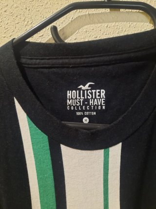 Camiseta Hollister Rayas Verdes y Blancas