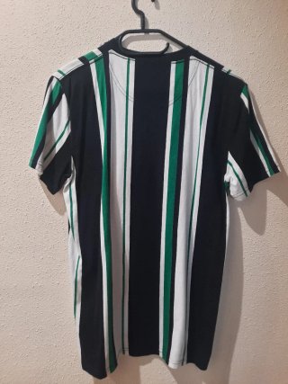 Camiseta Hollister Rayas Verdes y Blancas