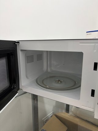 Microondas Jocel Blanco