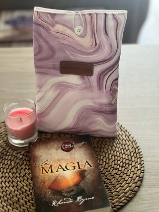 Funda para libro diseño mármol