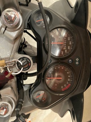 Honda CBR 125R | ITV recién pasada 27000 km