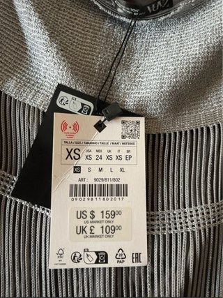 Vestido de fiesta con flecos