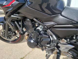 Kawasaki Z 650 2025 Negra