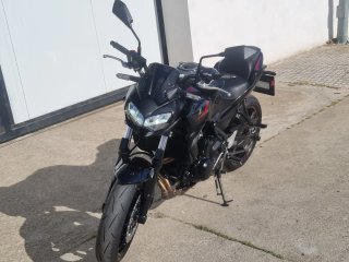 Kawasaki Z 650 2025 Negra
