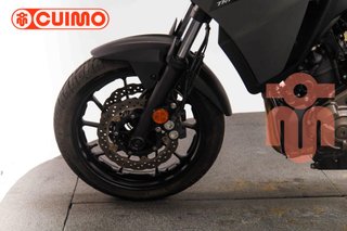 YAMAHA TRACER 7
