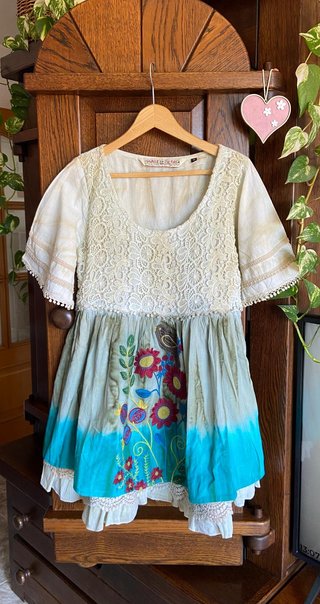 Vestido tipo babydoll, boho-chic, ibicenco
