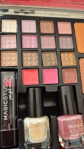 Maletín maquillaje Magic Studio