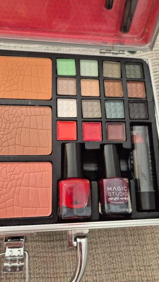 Maletín maquillaje Magic Studio