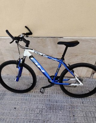 Bicicleta BH Over-X Azul y Blanca