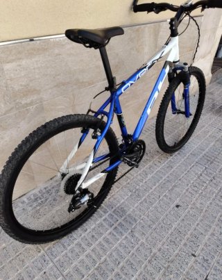 Bicicleta BH Over-X Azul y Blanca