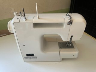 Máquina de coser Saivod Superstar 206