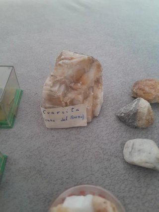 Collezione minerali e strumenti
