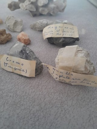 Collezione minerali e strumenti