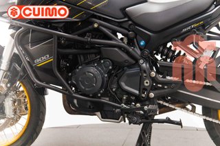 QJ MOTOR SRT 900 SX