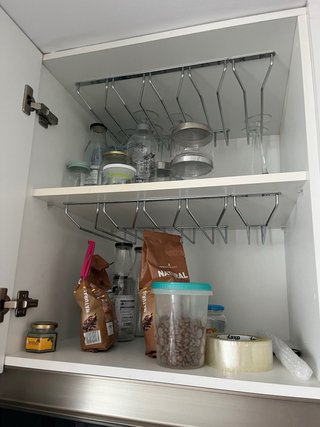 Cocina blanca moderna con isla