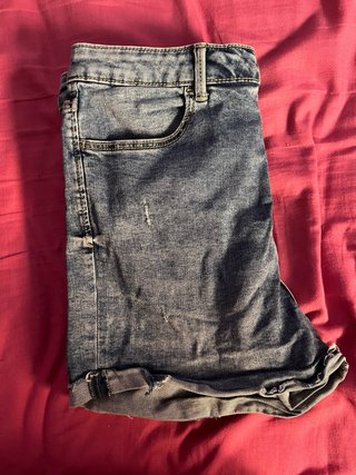 Shorts vaqueros Stradivarius
