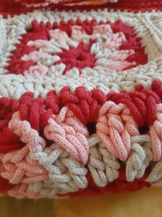 Bolso de crochet hecho a mano