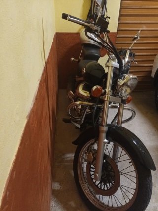 Suzuki 250cl Moto Cruiser Negra/Plateada