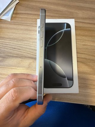 iPhone 16 Pro Blanco Plata