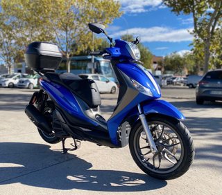 Moto Scooter Azul Automática