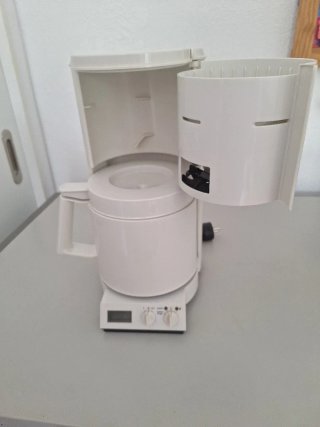 Cafetera Braun Blanca