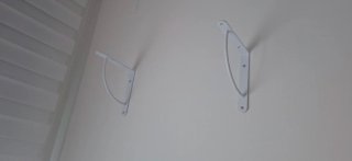 Estanterías de madera y metal