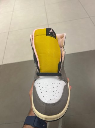 Nike Air Jordan 1 Mid SE Marrón