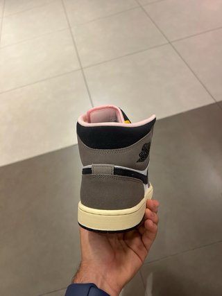 Nike Air Jordan 1 Mid SE Marrón