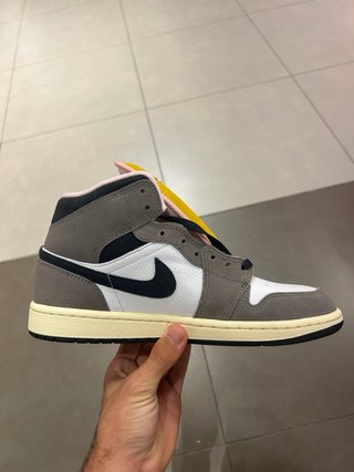 Nike Air Jordan 1 Mid SE Marrón
