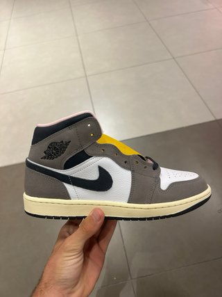 Nike Air Jordan 1 Mid SE Marrón