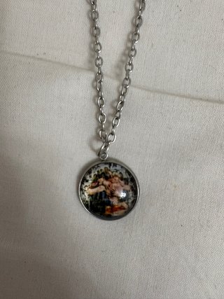 Collar con colgante de esqueleto y flores, joker
