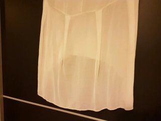 Blusa blanca rota manga corta