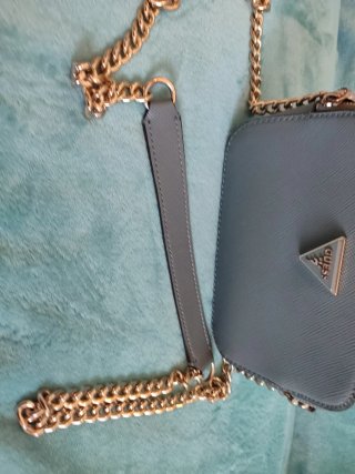 Bolso Guess Gris Cadena Dorada