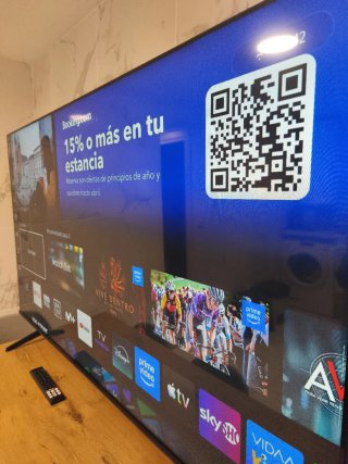 Televisor Hisense 65", 2 meses de uso, con factura
