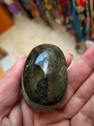 Obsidiana dorada pulida 6 cm