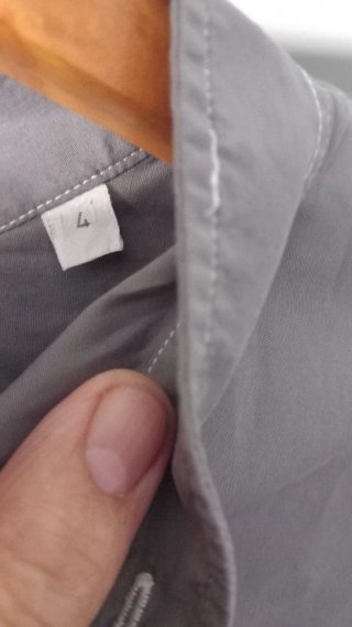 Camisa de vestir gris para hombre