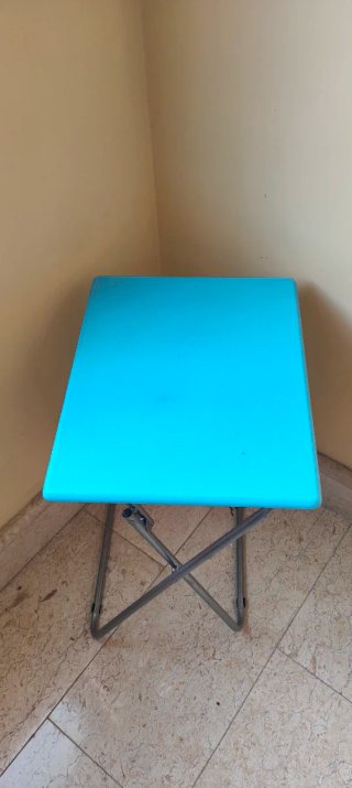 Tavolino pieghevole salvaspazio