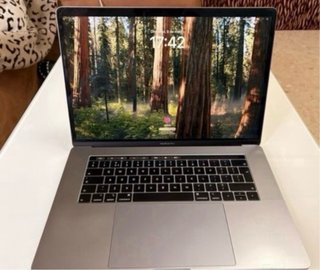 MacBook Pro 2018 Argento/Grigio Siderale