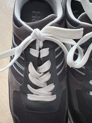 Zapatillas Hogan Talla 42 Negras y Grises