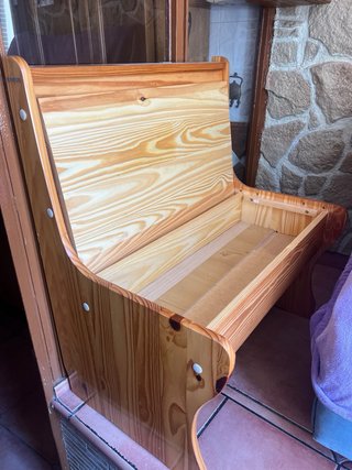 Banco de madera con almacenaje