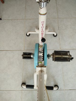 Bicicleta estática GAC Mobylete antigua