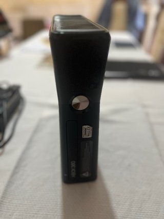 Xbox 360 Slim (Modello 1439) Nero Opaco - Ottima