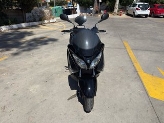 Suzuki Burgman 200 Negra