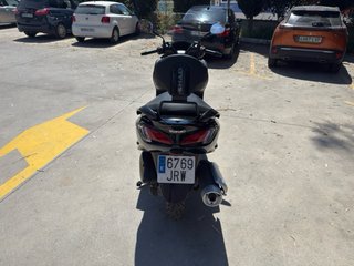Suzuki Burgman 200 Negra