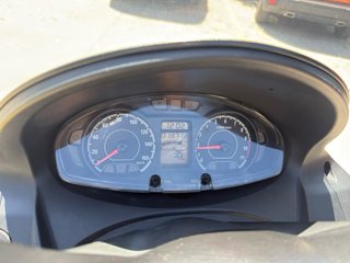 Suzuki Burgman 200 Negra
