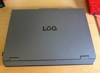 Portátil Lenovo LOQ Essential 15IRX11 Gris
