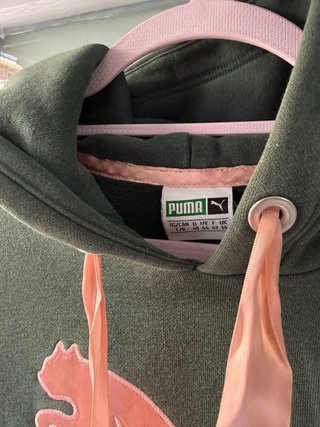 Sudadera Puma Verde con Logo Rosa