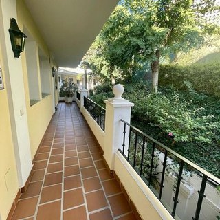 Oficina en venta en Los Naranjos - Las Brisas en Marbella